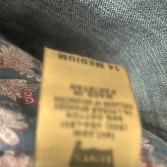 Levi's - Picture 3 of 4